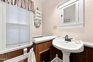 813 W Main St, Elizabeth City, NC 27909 - Photo 12