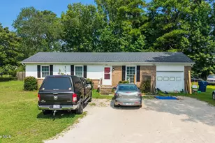 211 N Nunn St, Havelock, NC 28532 - Photo 10