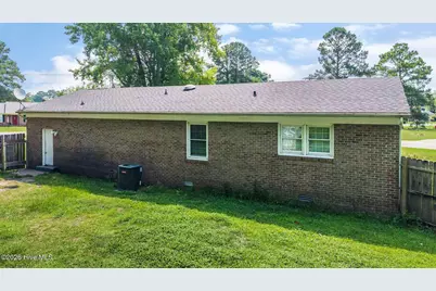 211 N Nunn Street, Havelock, NC 28532 - Photo 4