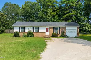 211 N Nunn St, Havelock, NC 28532 - Photo 2