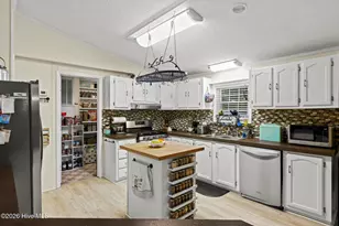 408 Quailridge Ct, Peletier, NC 28584 - Photo 6