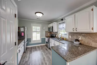 634 Bayberry Lane, Winterville, NC 28590 - Photo 6