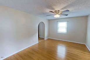27 East Dr, Jacksonville, NC 28546 - Photo 4