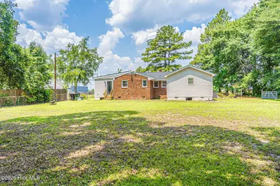 1710 N Poplar Street, Aberdeen, NC 28315 - Photo 28