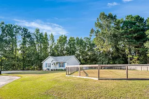126 Baysden Dr, Jacksonville, NC 28540 - Photo 4