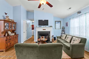 110 Pear Tree Ln, Richlands, NC 28574 - Photo 6