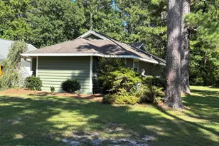 128 Red Bird Ln, Hampstead, NC 28443 - Photo 2