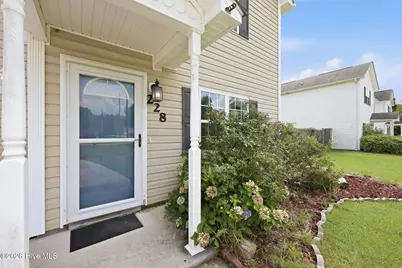 228 Smallwood Road, Hubert, NC 28539 - Photo 2