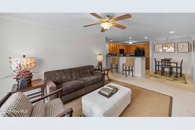 2827 Bloomfield Lane #Unit 106, Wilmington, NC 28412 - Photo 10