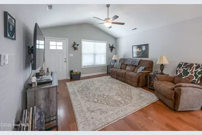 104 Cove Place, Clinton, NC 28328 - Photo 6