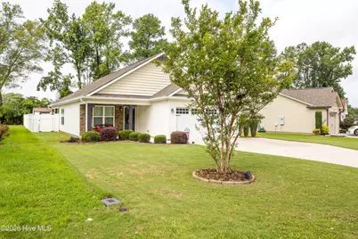 104 Cove Place, Clinton, NC 28328 - Photo 2