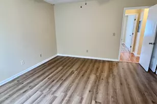2107 E 3rd St, Greenville, NC 27858 - Photo 8