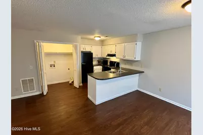 3410 Evans Street #B, Greenville, NC 27858 - Photo 6