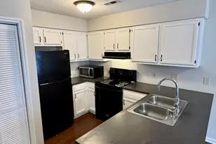 3410 Evans St, Greenville, NC 27858 - Photo 4