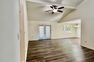 12260 Evergreen Ln, Laurinburg, NC 28352 - Photo 16