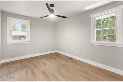 2915 Northwoods Drive, Jacksonville, NC 28540 - Photo 16