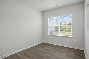 132 Starlight St, Sanford, NC 27330 - Photo 4