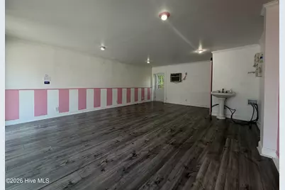 205 W Main Street, Swansboro, NC 28584 - Photo 2