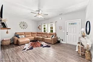 120 S Currituck Rd, Currituck, NC 27929 - Photo 8