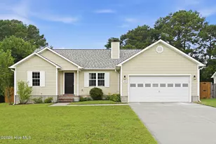 123 Lawndale Ln, Sneads Ferry, NC 28460 - Photo 1