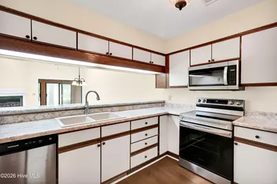 221 Inland Greens Circle, Wilmington, NC 28405 - Photo 10