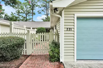 221 Inland Greens Circle, Wilmington, NC 28405 - Photo 2