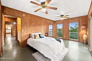 957 Broadway St, Surf City, NC 28445 - Photo 12