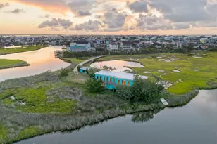 957 Broadway St, Surf City, NC 28445 - Photo 1