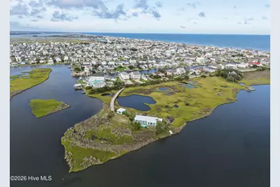 957 Broadway Street, Surf City, NC 28445 - Photo 32