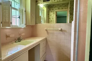 101 E Vance St, Williamston, NC 27892 - Photo 32