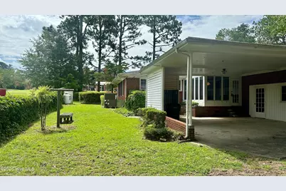 101 E Vance Street, Williamston, NC 27892 - Photo 6