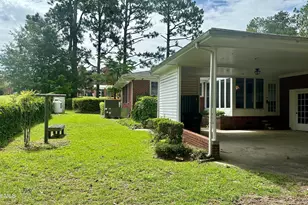 101 E Vance St, Williamston, NC 27892 - Photo 6
