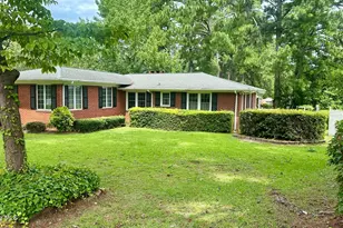 101 E Vance St, Williamston, NC 27892 - Photo 4