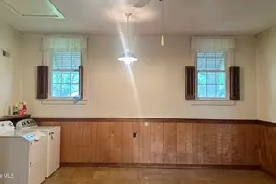 101 E Vance St, Williamston, NC 27892 - Photo 24