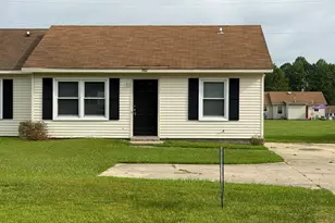 1802 Burgaw Hwy, Jacksonville, NC 28540 - Photo 1