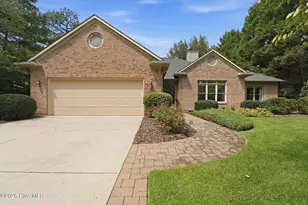 10 Eldorado Ln, Pinehurst, NC 28374 - Photo 1