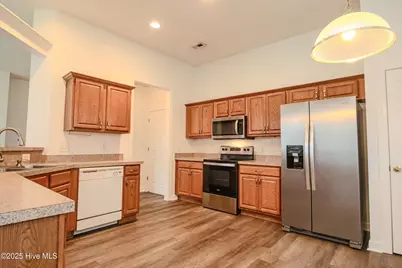 1005 Meadowlands Trail NW, Calabash, NC 28467 - Photo 10