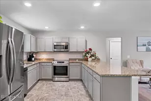 311 Moss Pink Dr, Vass, NC 28394 - Photo 18