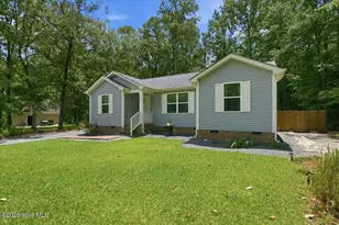 311 Moss Pink Dr, Vass, NC 28394 - Photo 2