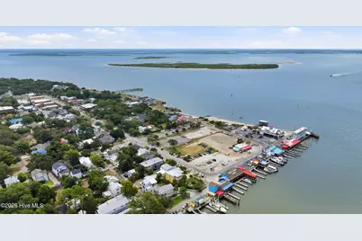 609 Clarendon Avenue, Southport, NC 28461 - Photo 46