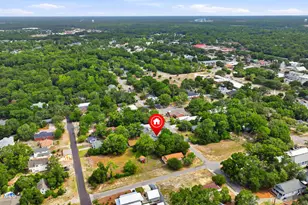 609 Clarendon Ave, Southport, NC 28461 - Photo 44