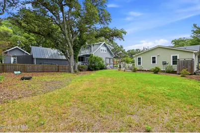 609 Clarendon Avenue, Southport, NC 28461 - Photo 36