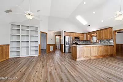 412 W Barracuda Drive, Nags Head, NC 27959 - Photo 6