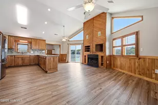 412 W Barracuda Dr, Nags Head, NC 27959 - Photo 4