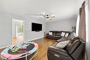 1700 Crescent Dr, Elizabeth City, NC 27909 - Photo 4