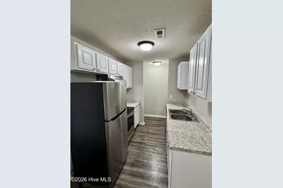 1247 Westpointe Drive #7, Greenville, NC 27834 - Photo 6