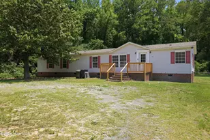 304 Mullins St, Princeville, NC 27886 - Photo 2