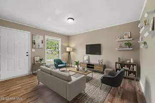125 Surry Dr, Nashville, NC 27856 - Photo 2
