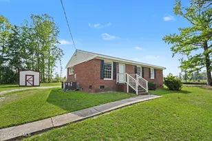 125 Surry Dr, Nashville, NC 27856 - Photo 12
