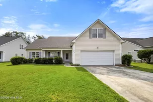 105 Penquin Pl, Hampstead, NC 28443 - Photo 1